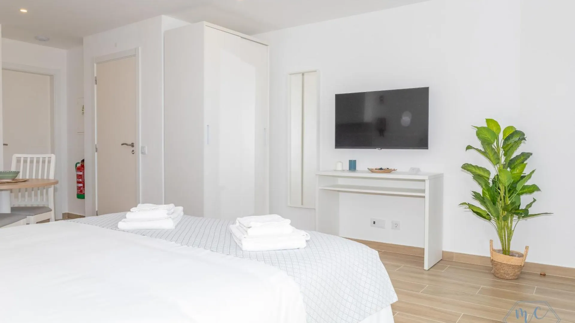 Mc Suites Burgau With Amazing Front Sea View 0*,  Πορτογαλία
