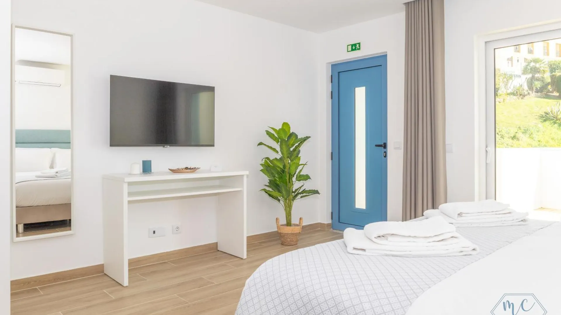 Apartamento Mc Suites Burgau With Amazing Front Sea View